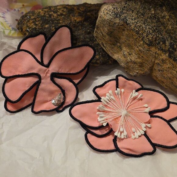 New ZARA Petal Pink & Black Floral Statement Earrings - Picture 5 of 11